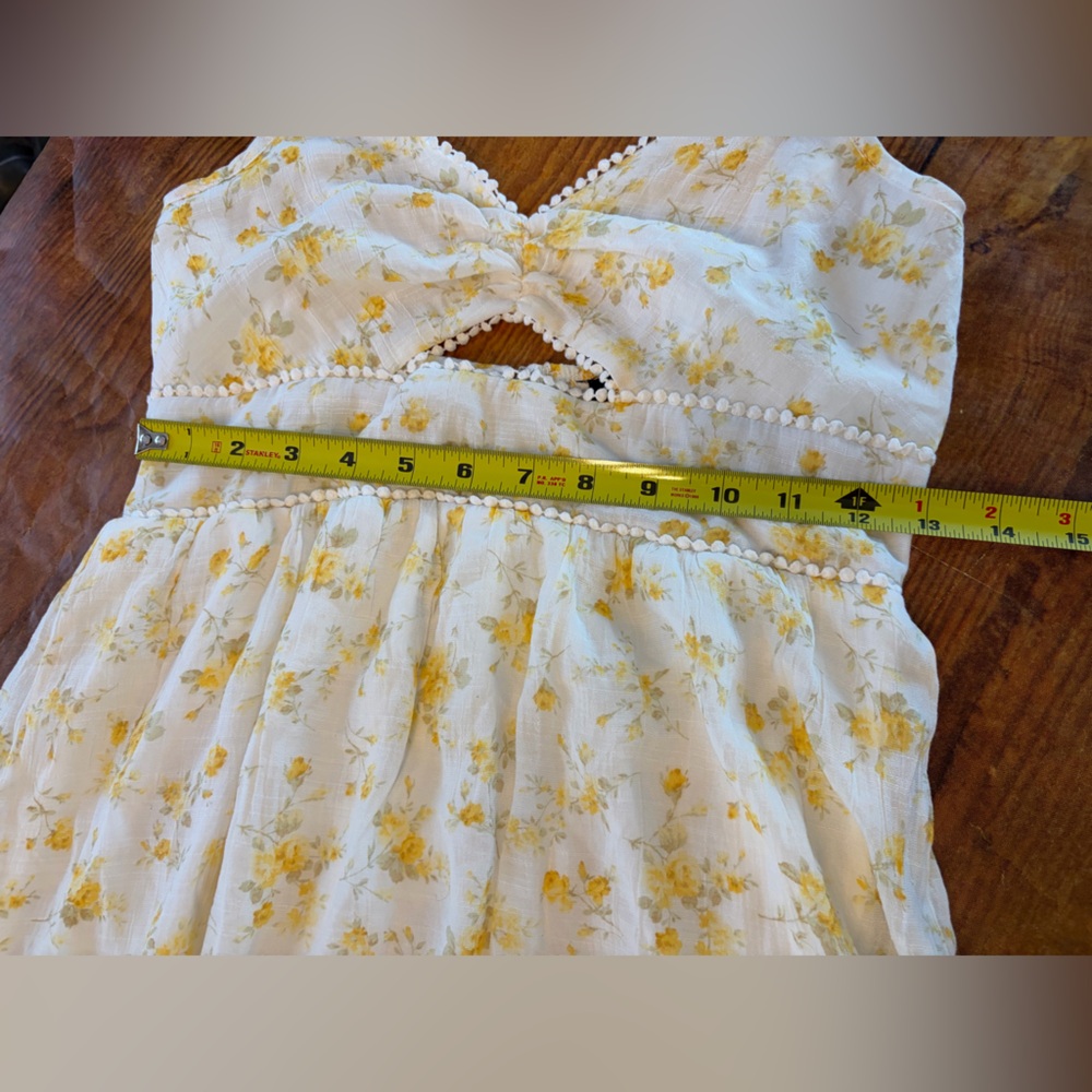 Trixxi White and Yellow Floral Midi Dress - Picture 5 of 6